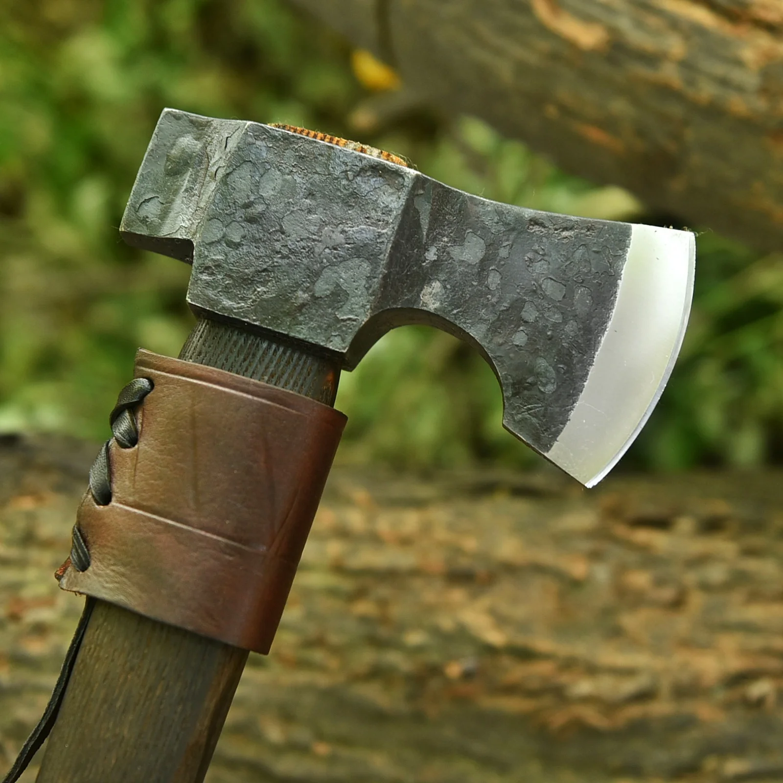 Compact-Bushcraft-Axe-1