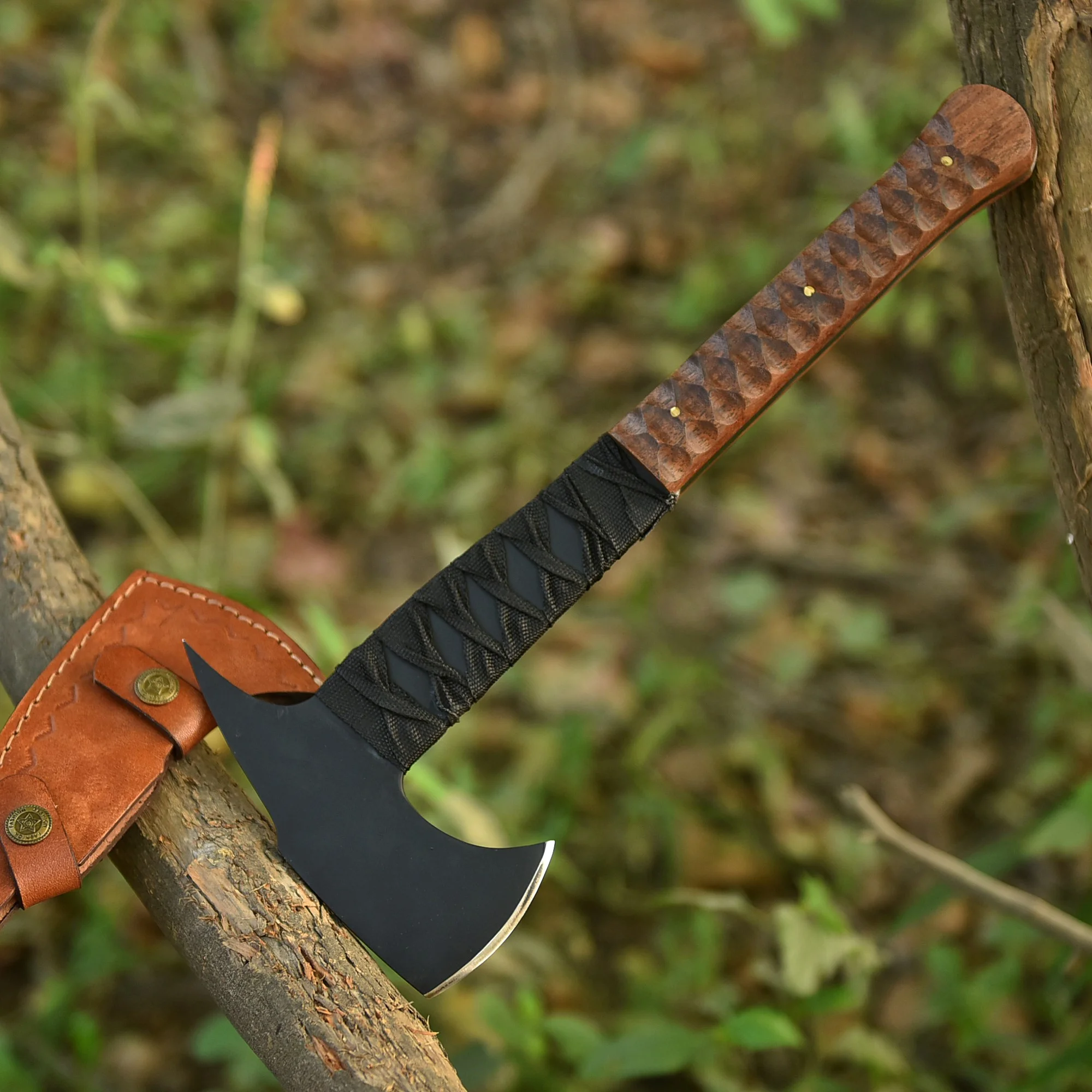 Compact-Tomahawk-JS-128.