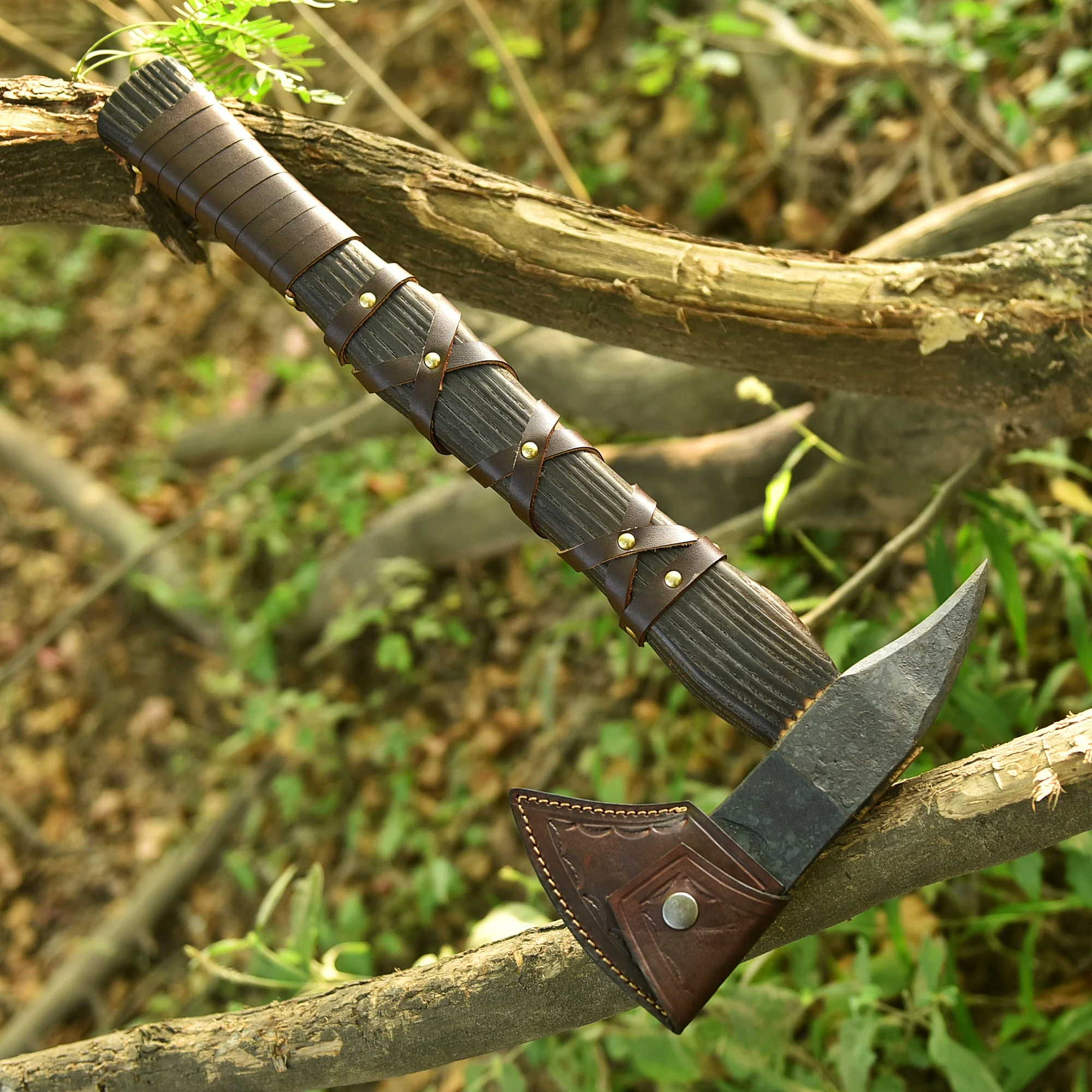 Forged-Tomahawk-Axe-2
