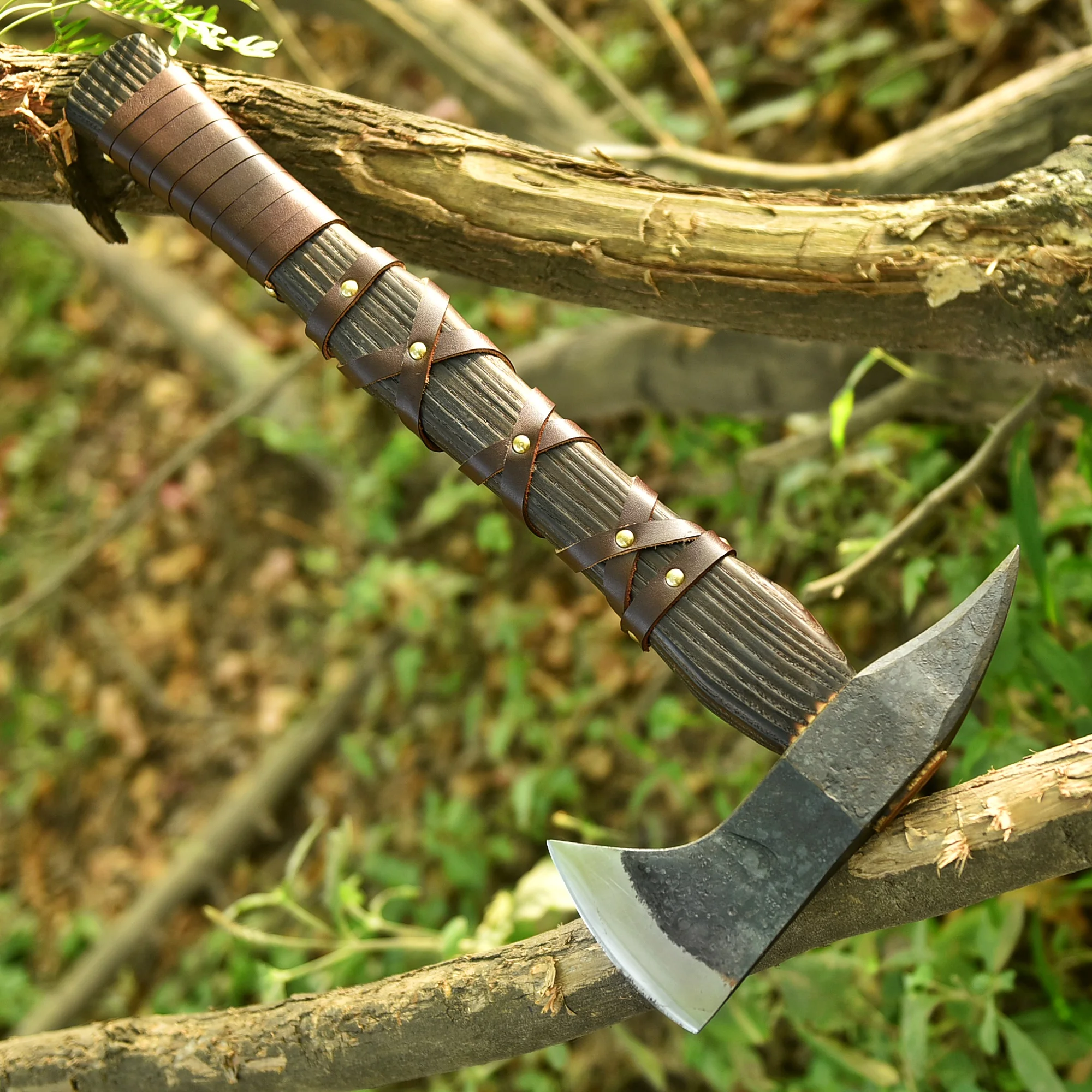 Hand-Forged 20" Indian Tomahawk Axe, Ash Wood Handle with Leather Sheath - Image 2
